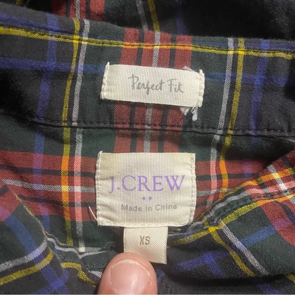 J Crew Red Green Plaid Cotton Perfect Fit Button Up - Picture 4 of 5